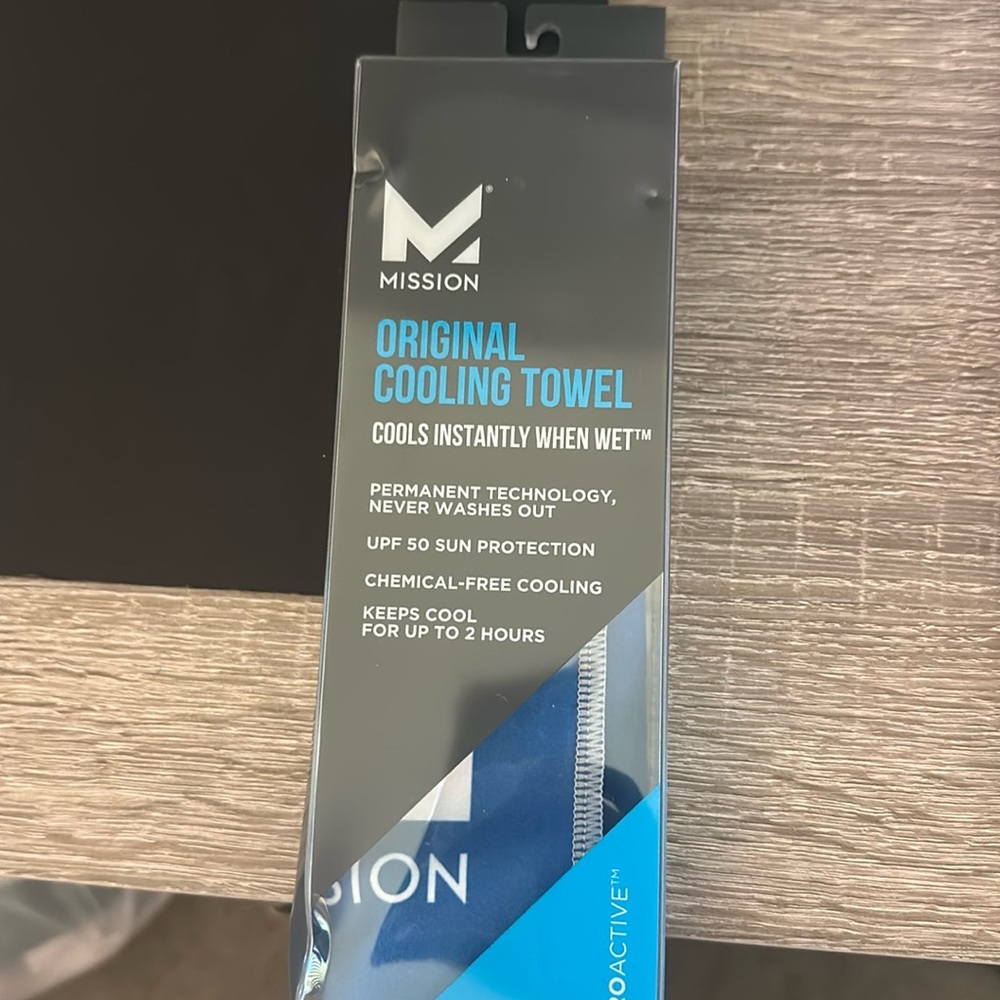 Mission cooling towel/